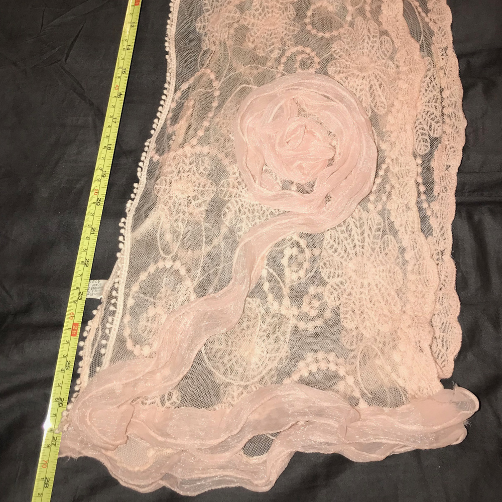 PRETTY Pink LACE shawl/scarf/wrap 3D floral roses